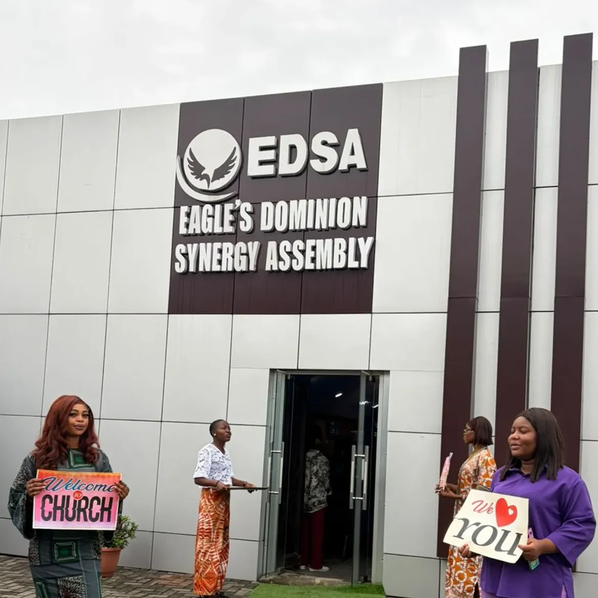 The entrance to the EDSA Sapele location with welcome hosts.